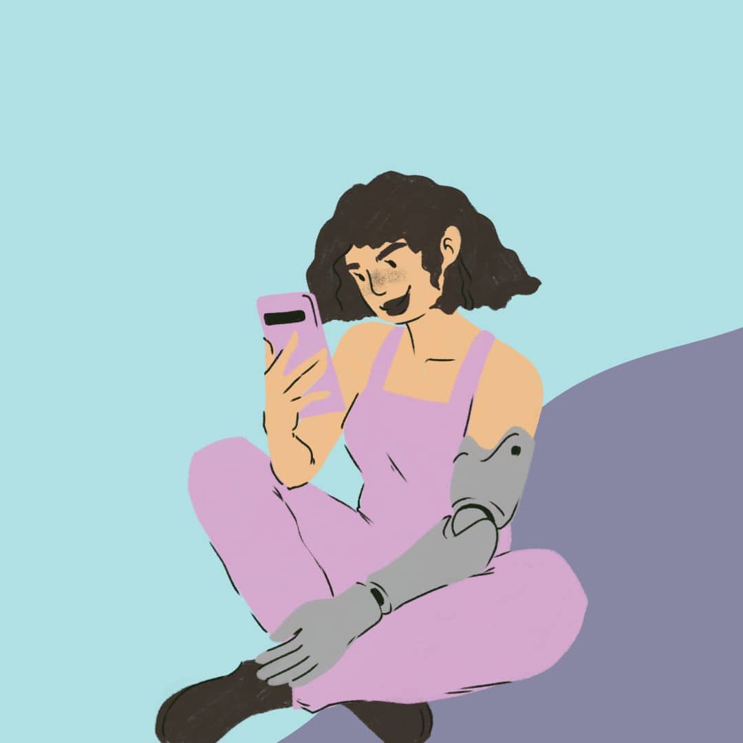 Ilustração de uma mulher sentada e sorrindo enquanto usa o celular, representando a psicoterapia online